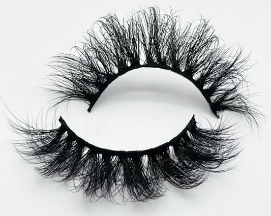 Lash Style: Love